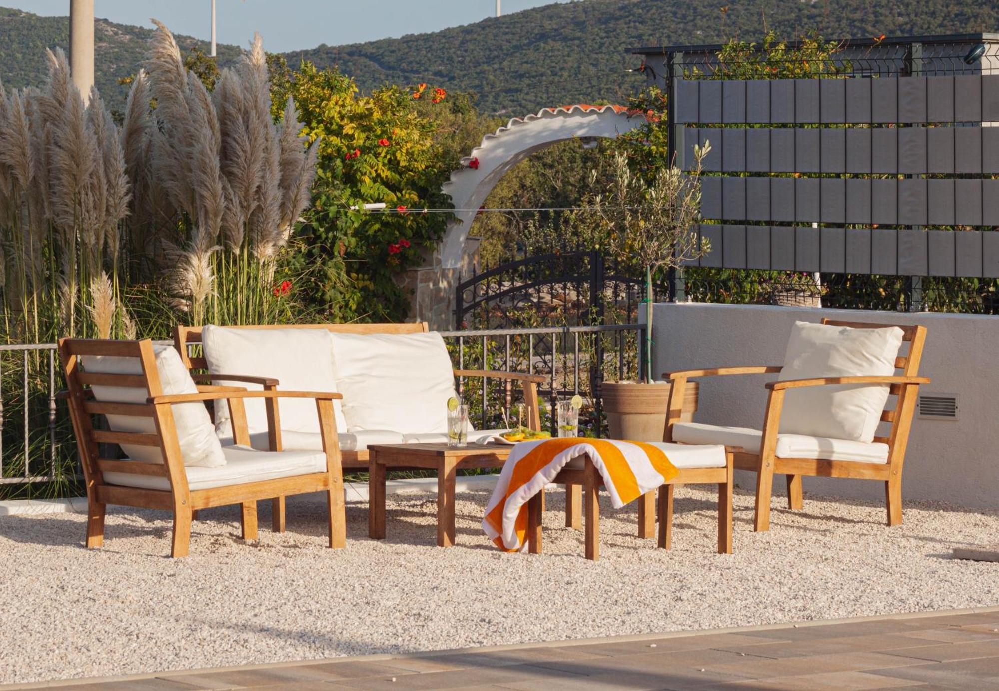 House Camellia With Fenced Pool And Playground Villa Blizna Donja Dış mekan fotoğraf